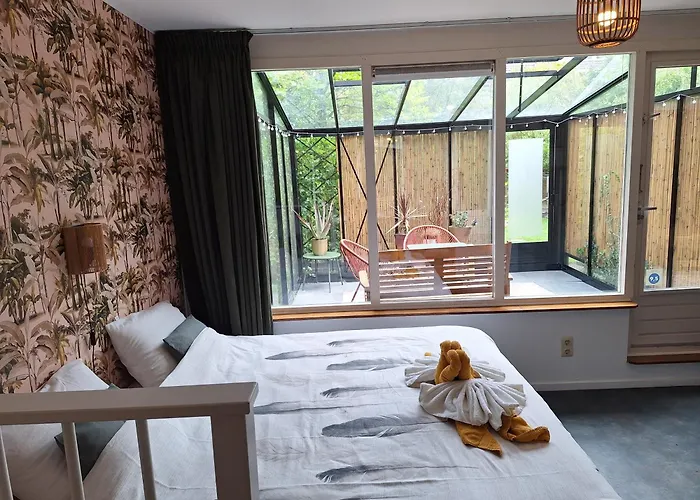 B&B Berglust Rotterdam Met Serre En Gratis Parkeren
