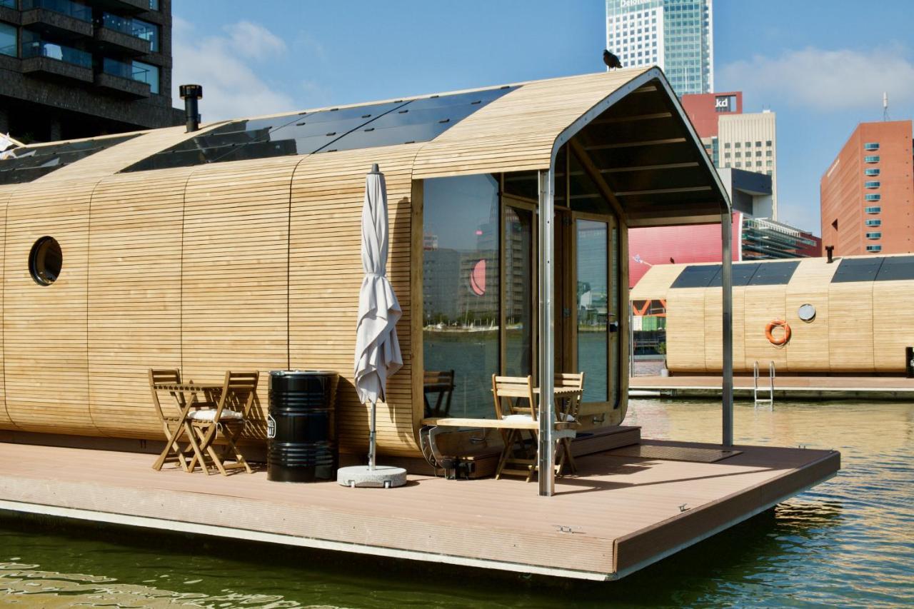 Wikkelboat Nr2 At Floating Rijnhaven *