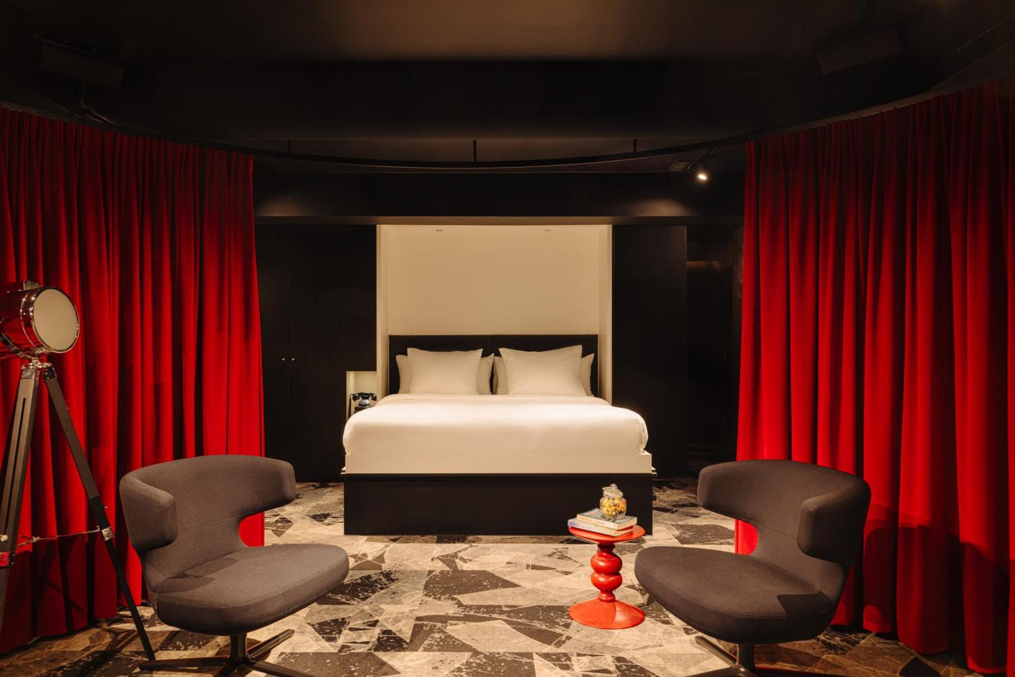 Leonardo Hotel Rotterdam Savoy Hotel