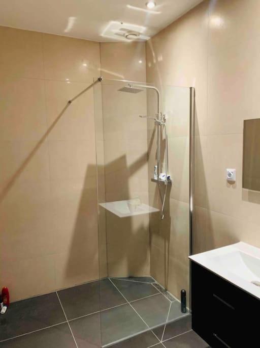 Stunning View Apt Free Parking Appartement *