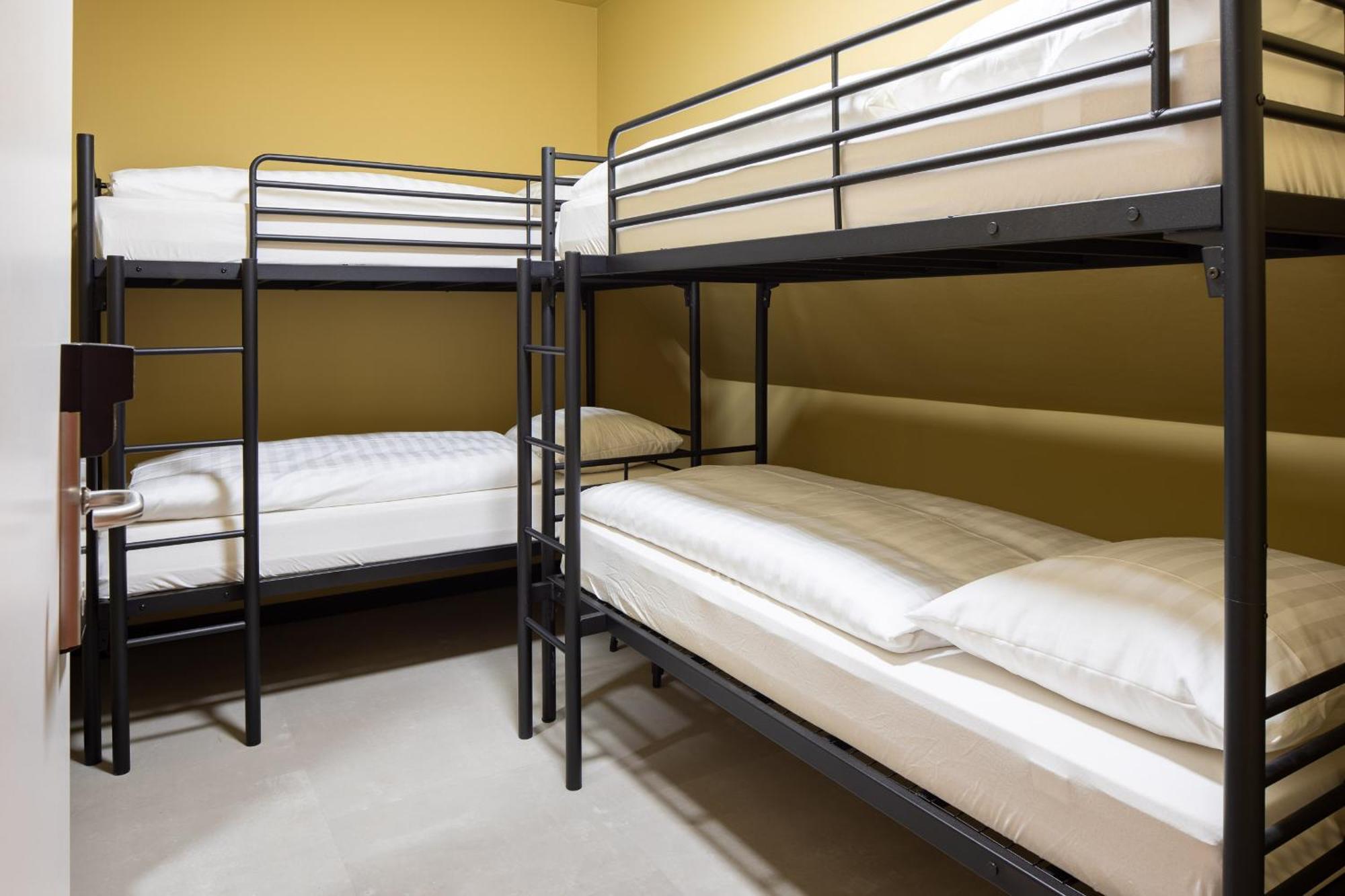 Cooldocks Hostel