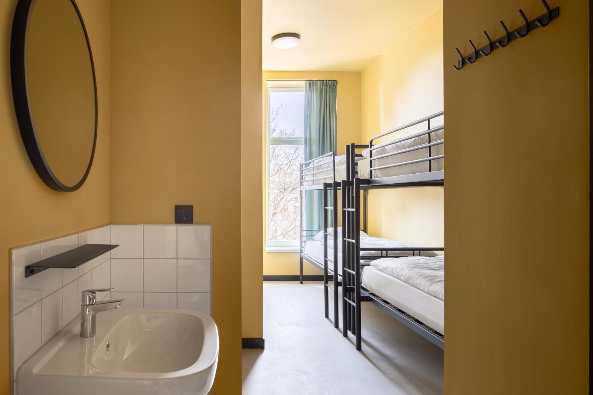 Cooldocks Hostel Rotterdam