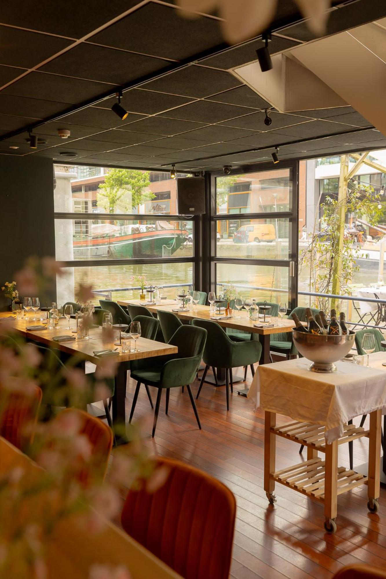 Floats By H2otel Hotel Rotterdam