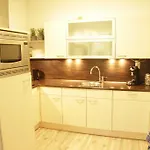 Luxury Center Two-Bedroom Apartment With Private Parking *Non Smoking*