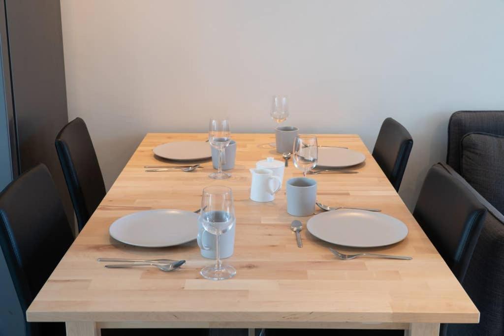 2 Luxury 4 Bedroom House Near Feyenoord And Ahoy * Rotterdam