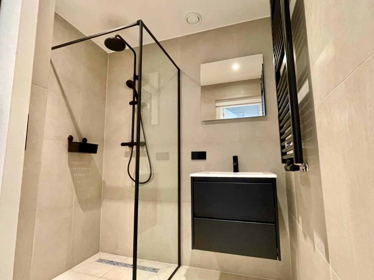 Charming Serviced Studio 40m2 -mnl C- Apartment