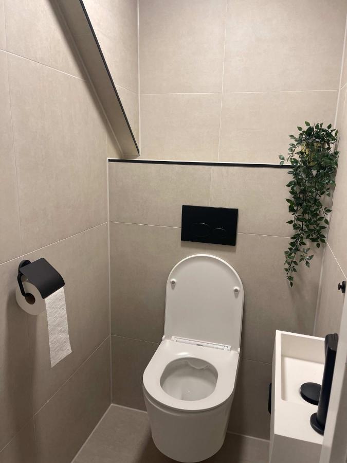 Natural 1 Bedroom 54m2 -ss177n- * Rotterdam
