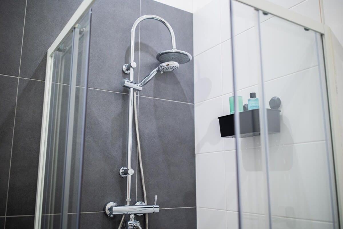 Warm 2 Bedroom Serviced 59m2 -lk21- Appartement *