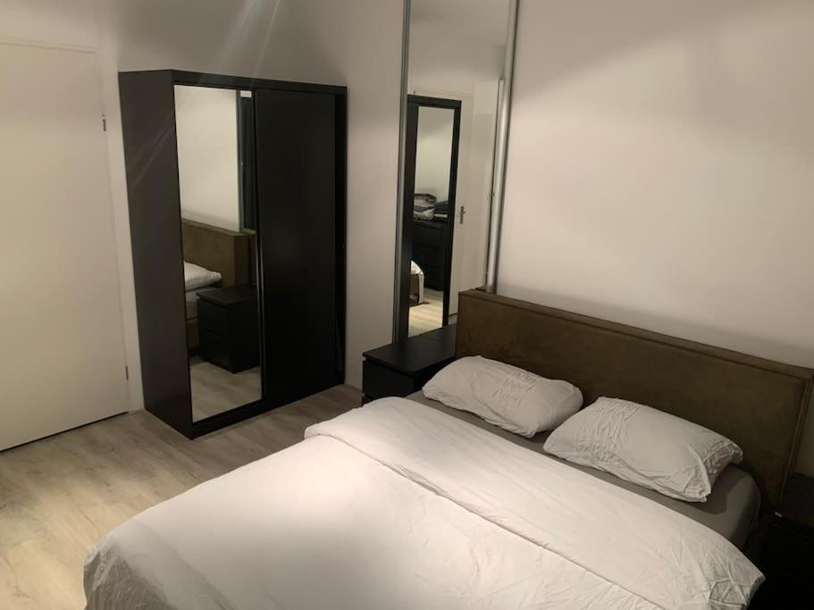 Stunning View Apt Free Parking Appartement Rotterdam
