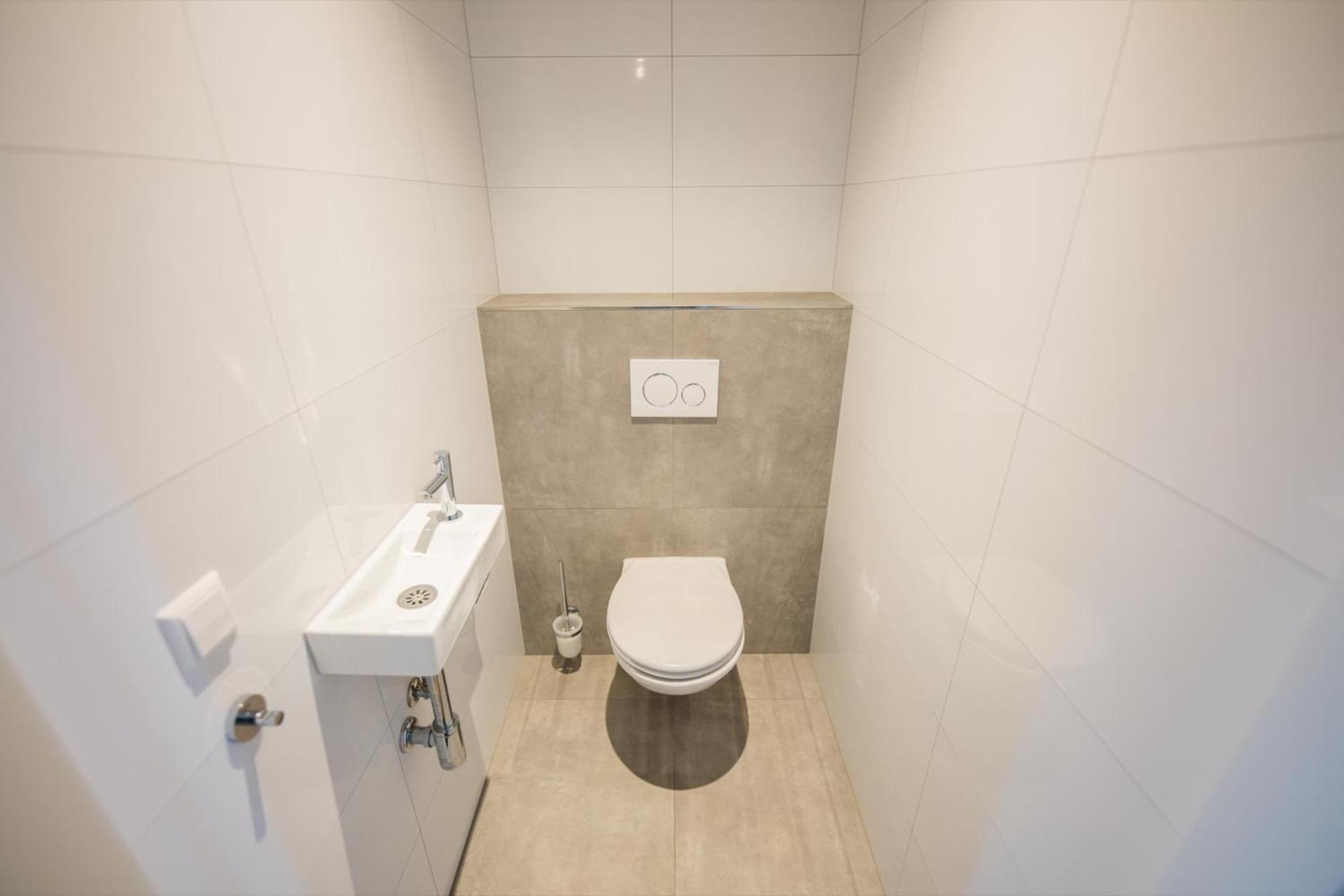 Apartment Ample 3 Bedroom Rotterdam