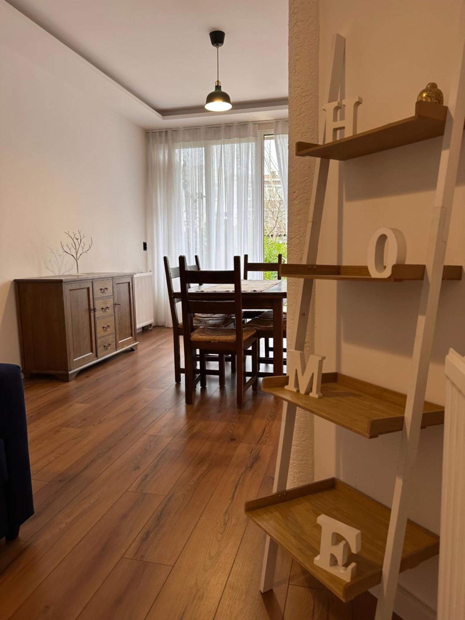 Apartment Cozy Corner In