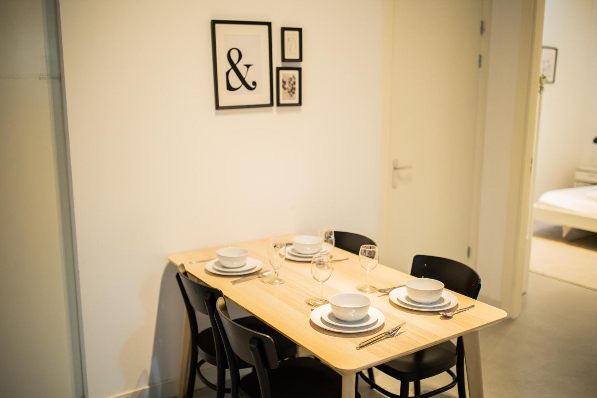 Lh - Lk Two-bedroom Apartment Rotterdam