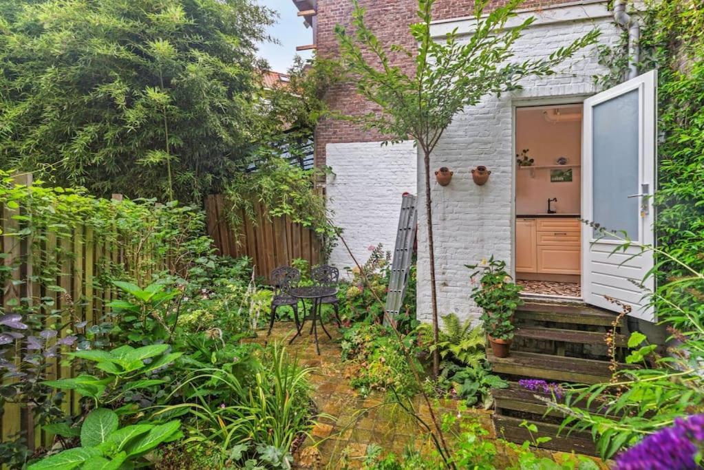 City Loft With Garden Getaway Apartment *