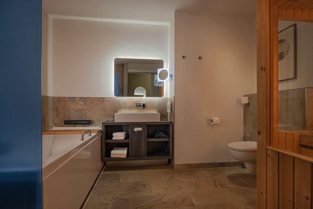 Mainport Hotel *