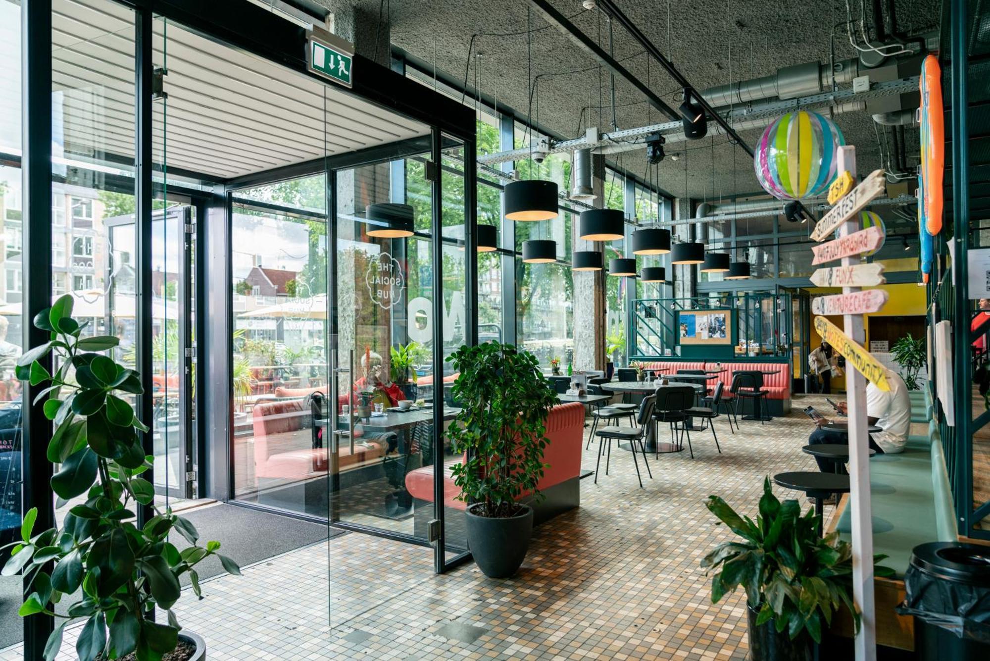 Hotel The Social Hub Extended 3*