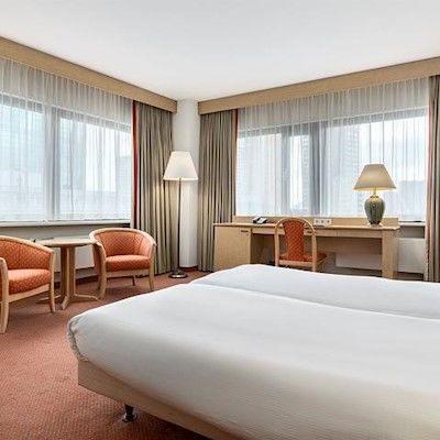 Nh Atlanta Hotel
