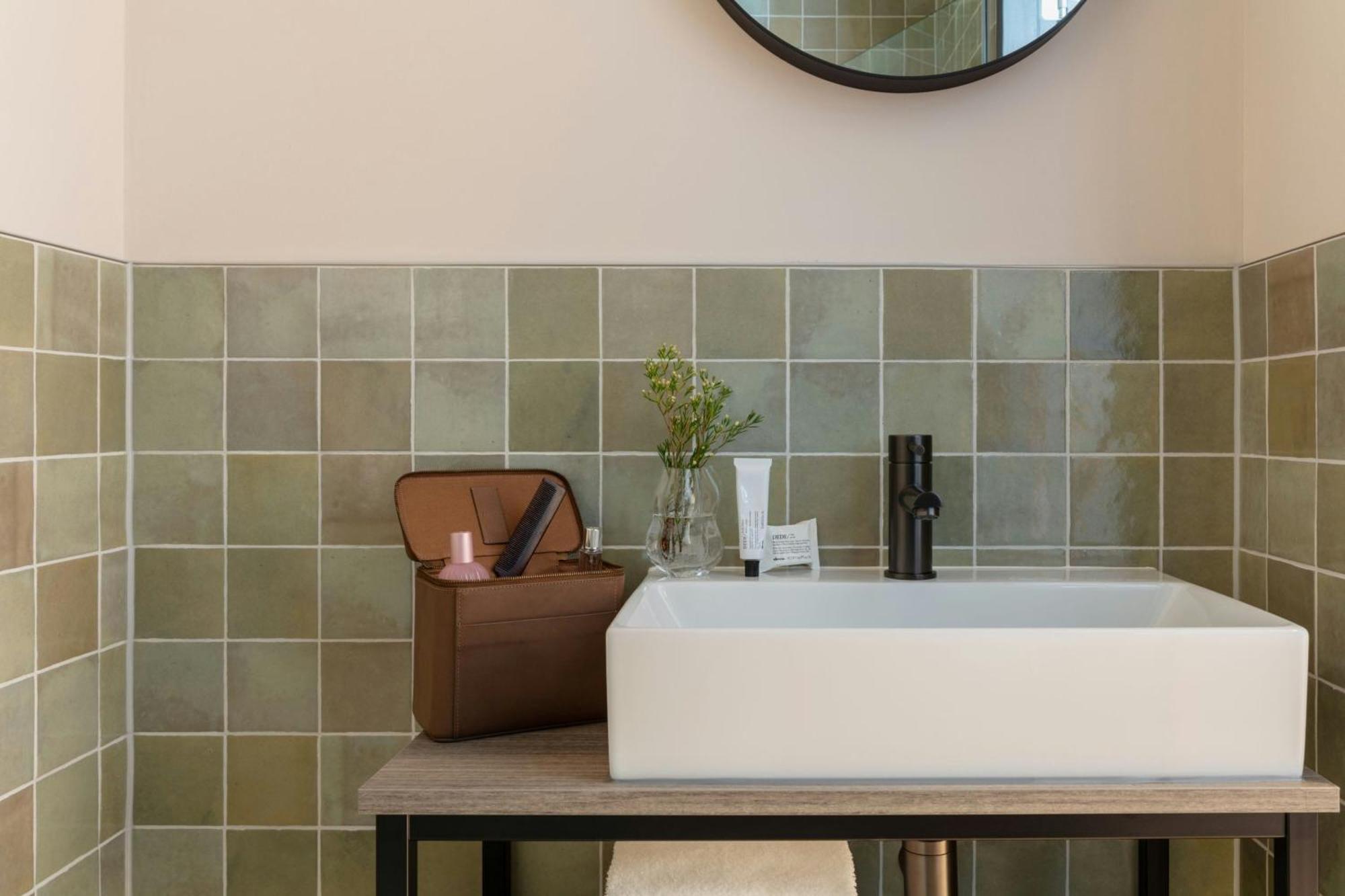 Middelland Hotel, Sonder By Marriott Bonvoy Hotel Rotterdam